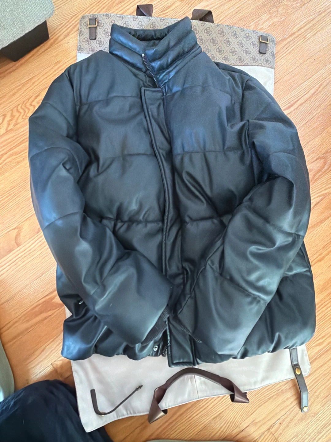 Guess Black Puffer Jacket and Logo Tote Bag - photo 3
