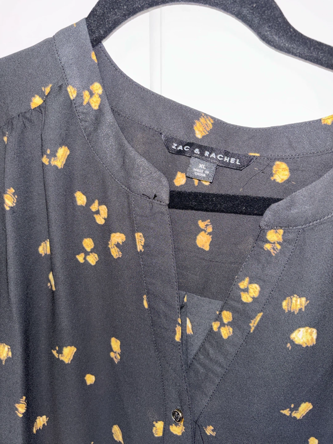 Zac & Rachel Black and Yellow Print Blouse - photo 2