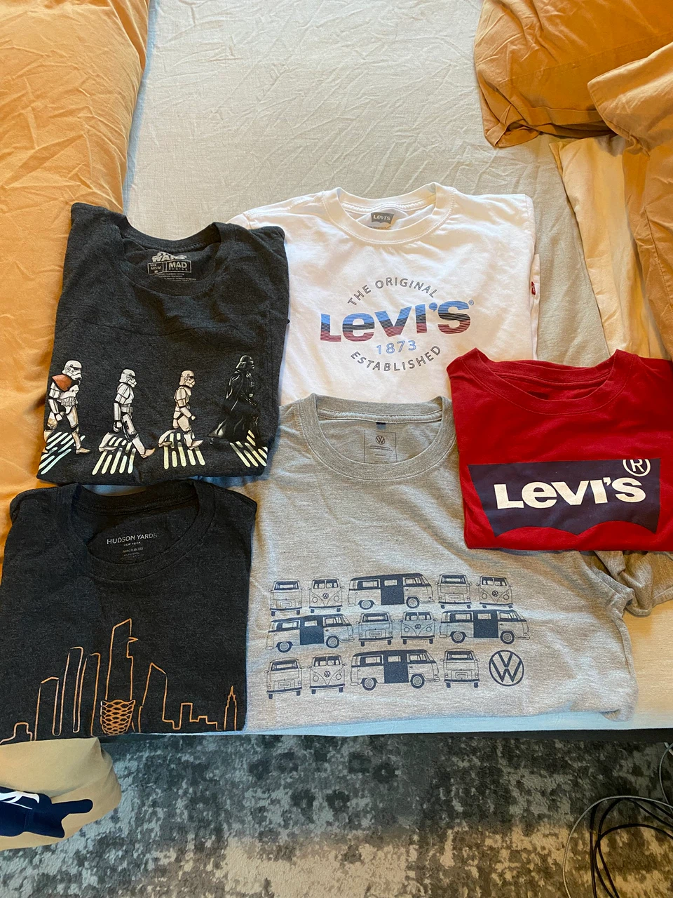 Lot of 5 Men's Graphic T-Shirts Size M