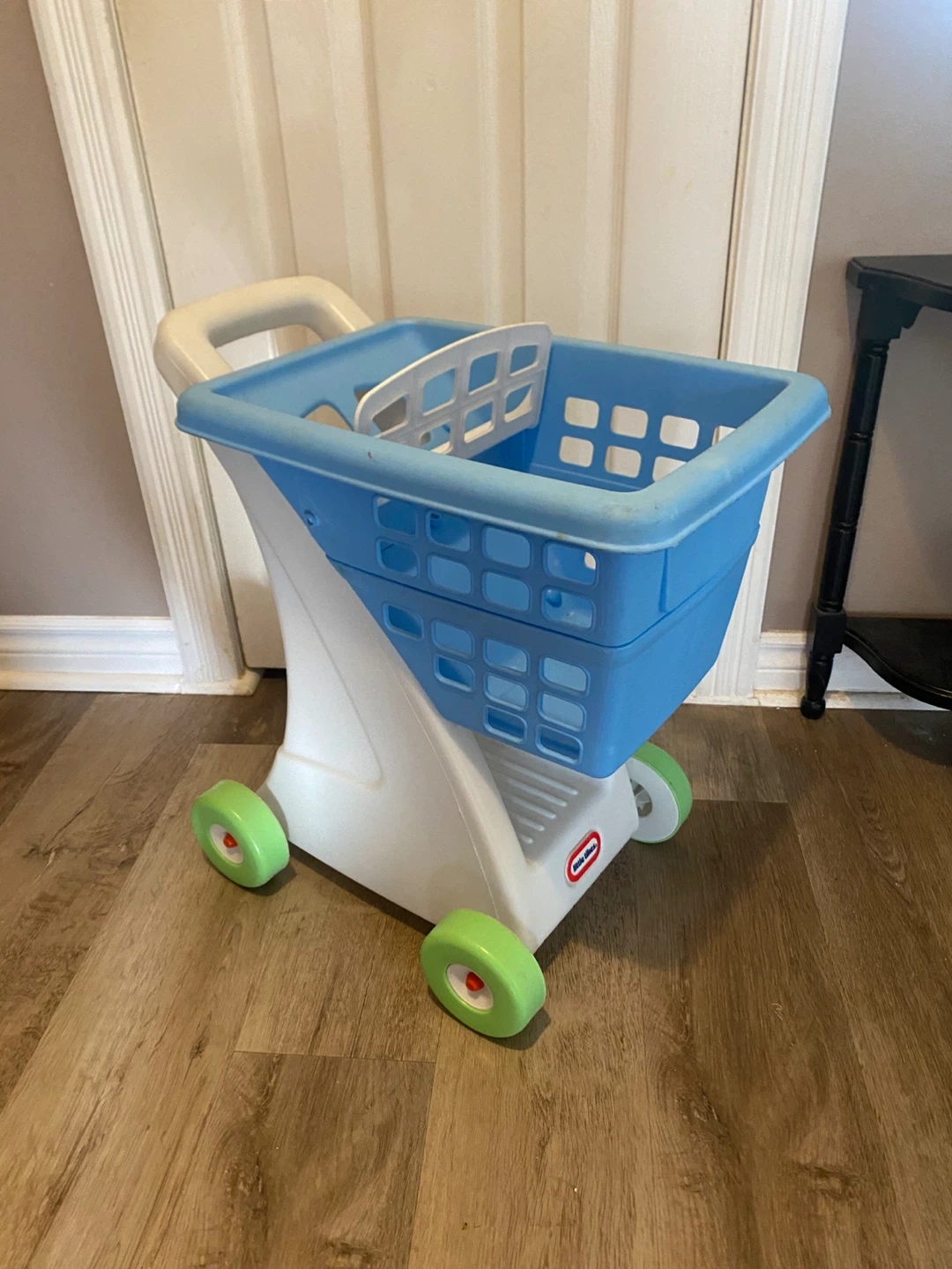 Little Tikes shopping cart
