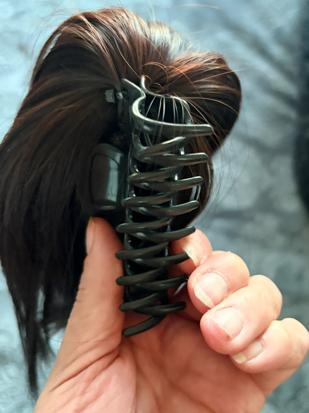 10” Claw Clip premium synthetic Ponytail Extension - photo 2