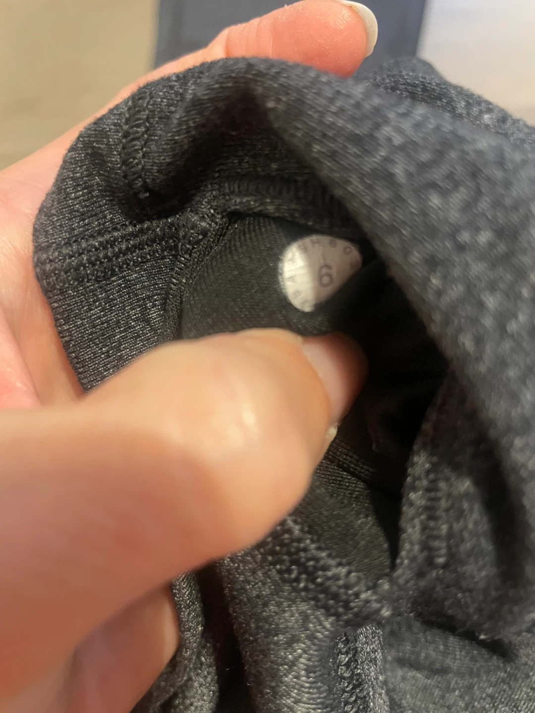 Lululemon Flare Leggings - Size 6 - photo 3