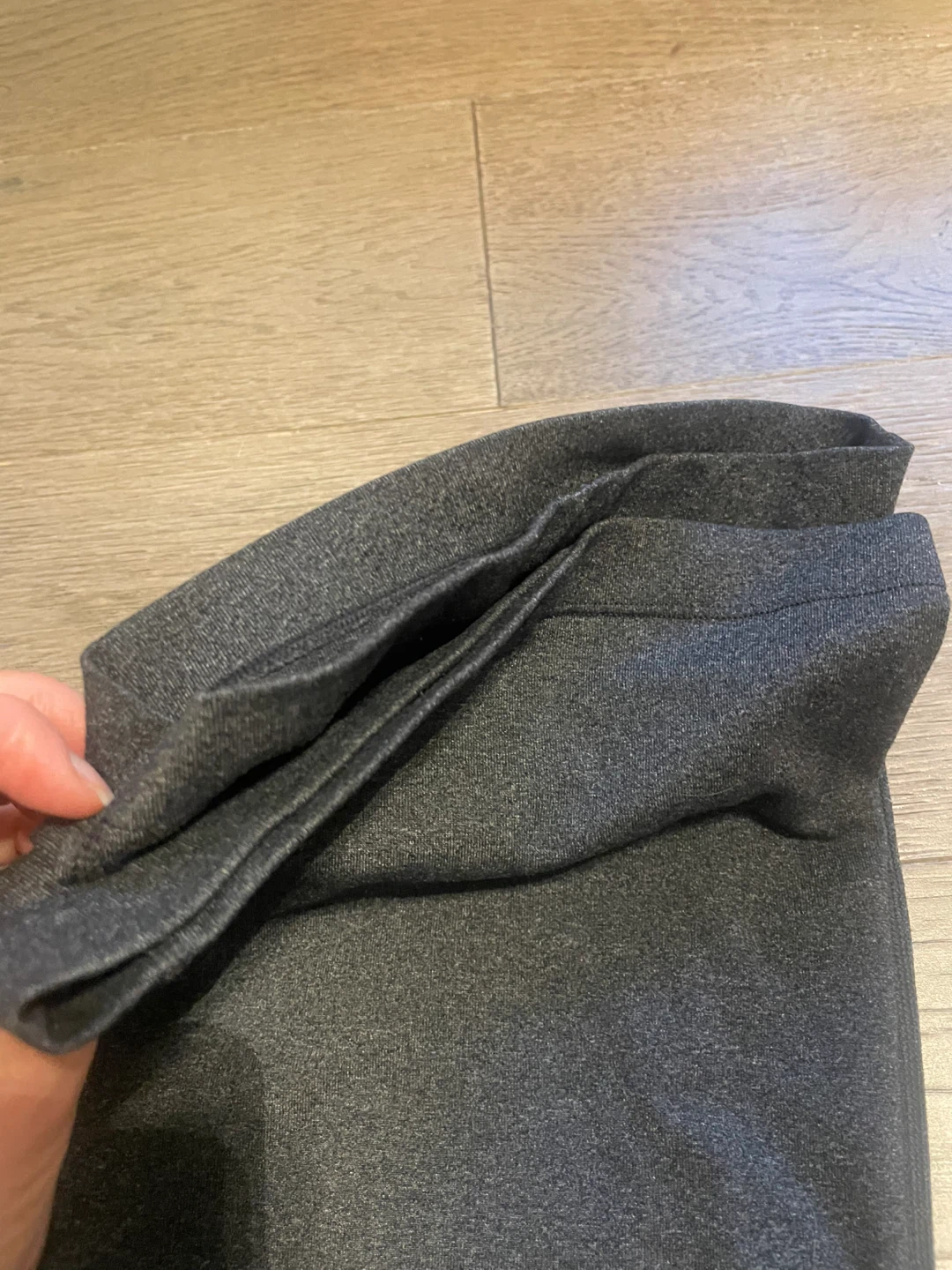 Lululemon Flare Leggings - Size 6 - photo 4