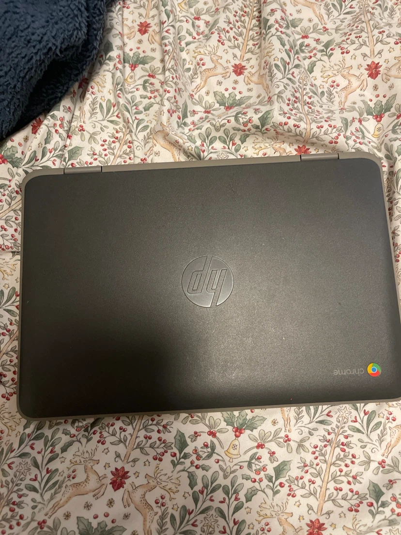 HP Chromebook Laptop - photo 2