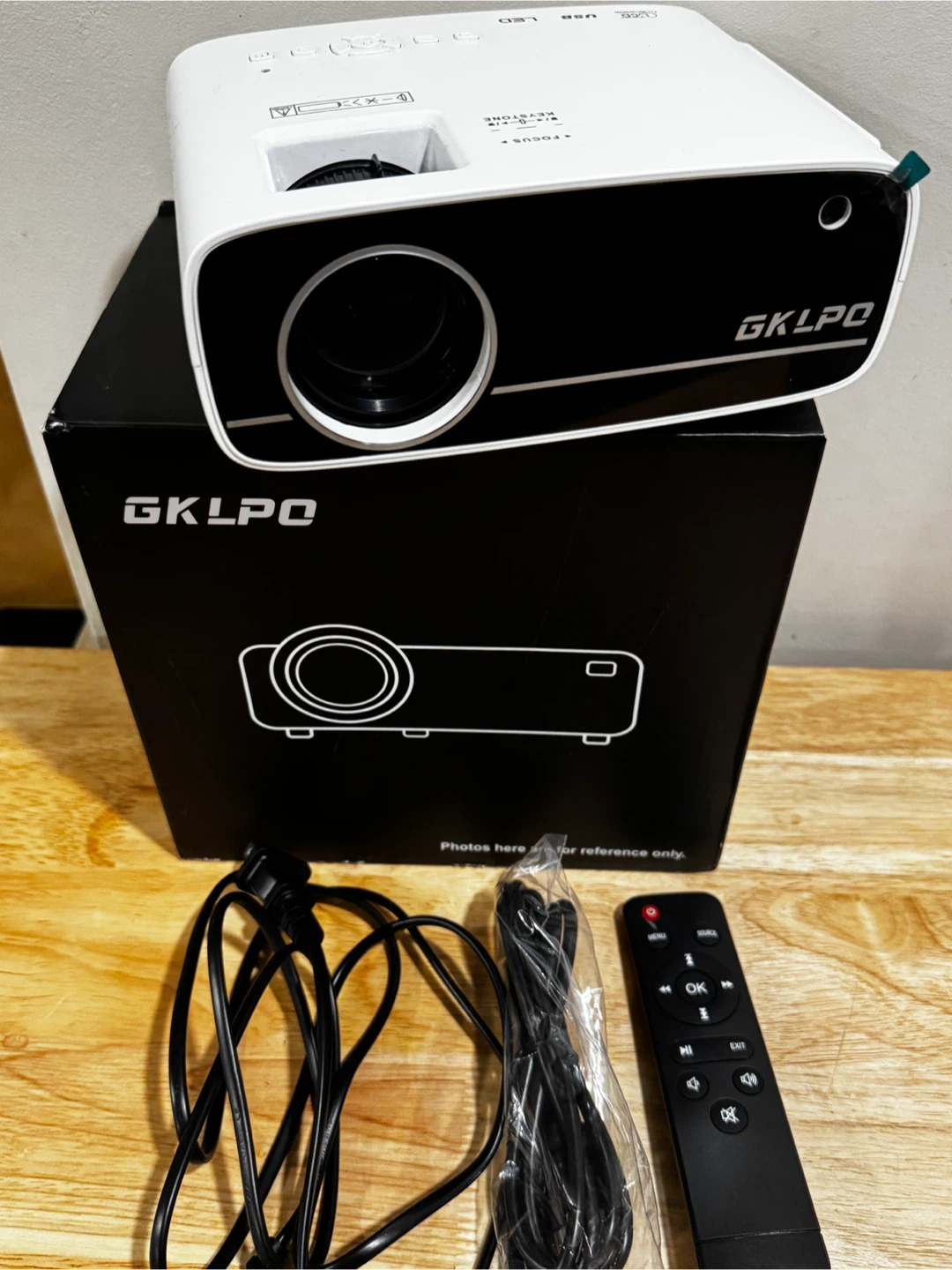 GKLPO LED Projector - photo 2
