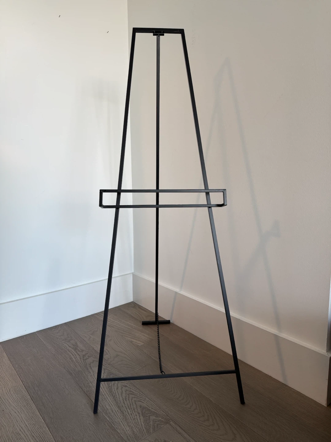 Minimalist Black Metal Display Easel