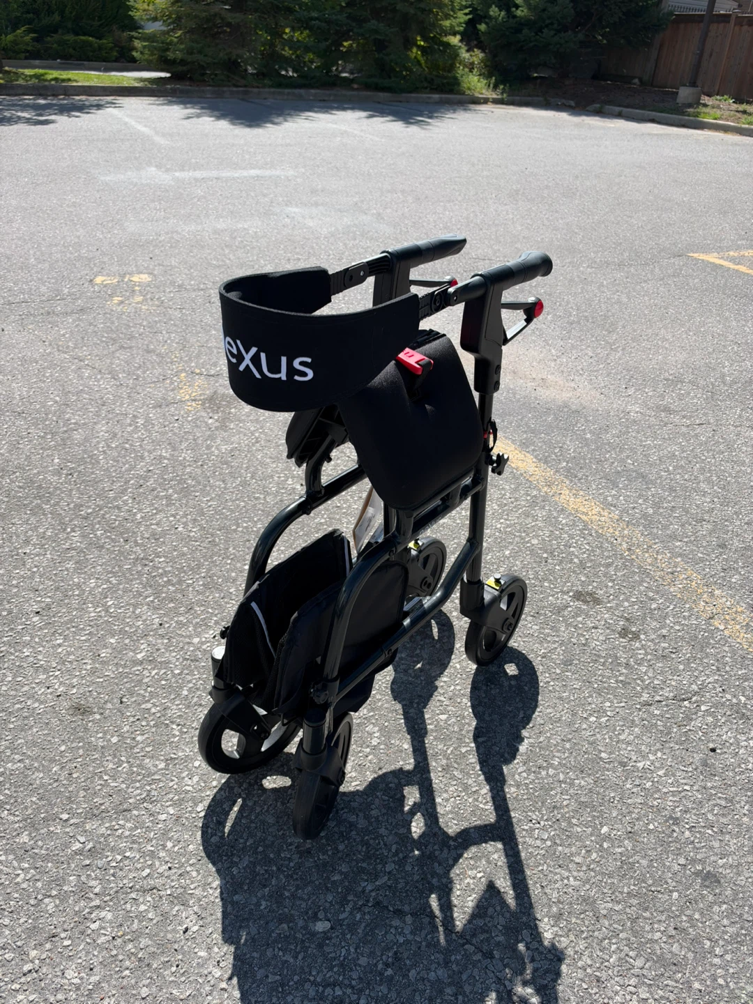 NEXUS 3 LOW WALKER ROLLATOR - photo 2