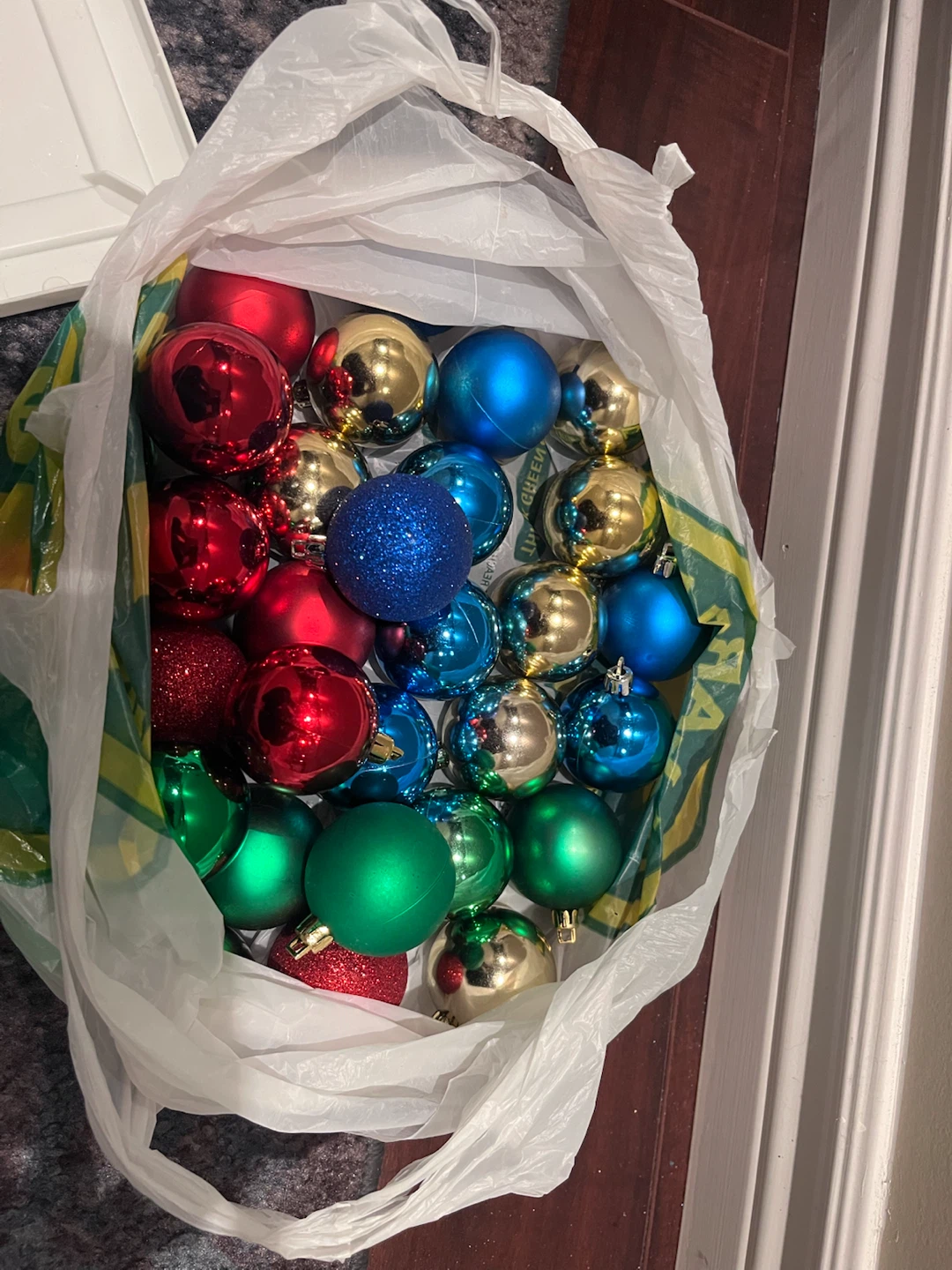 Assorted Christmas Ornaments (32)