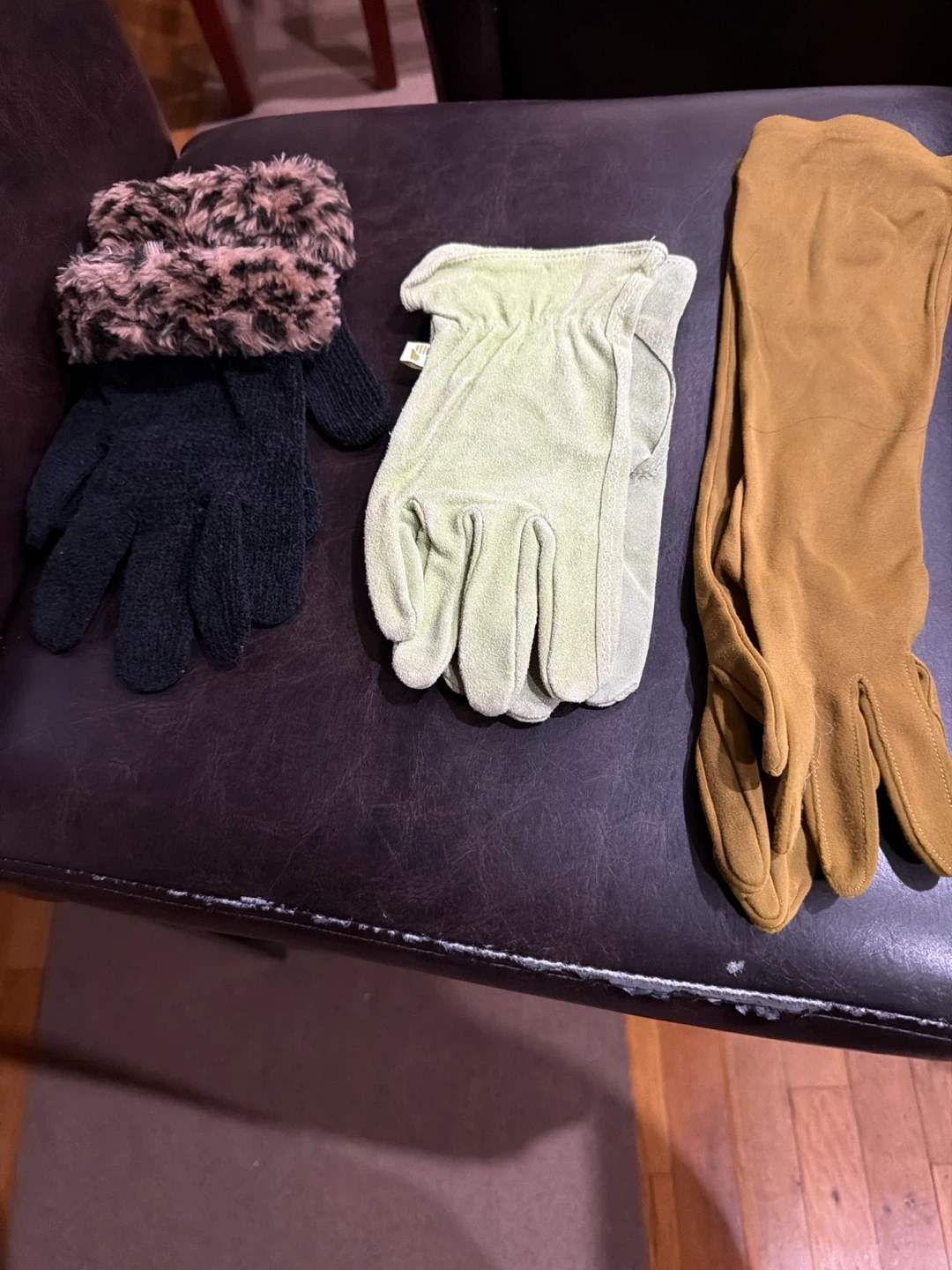 Set of Three Women's Gloves