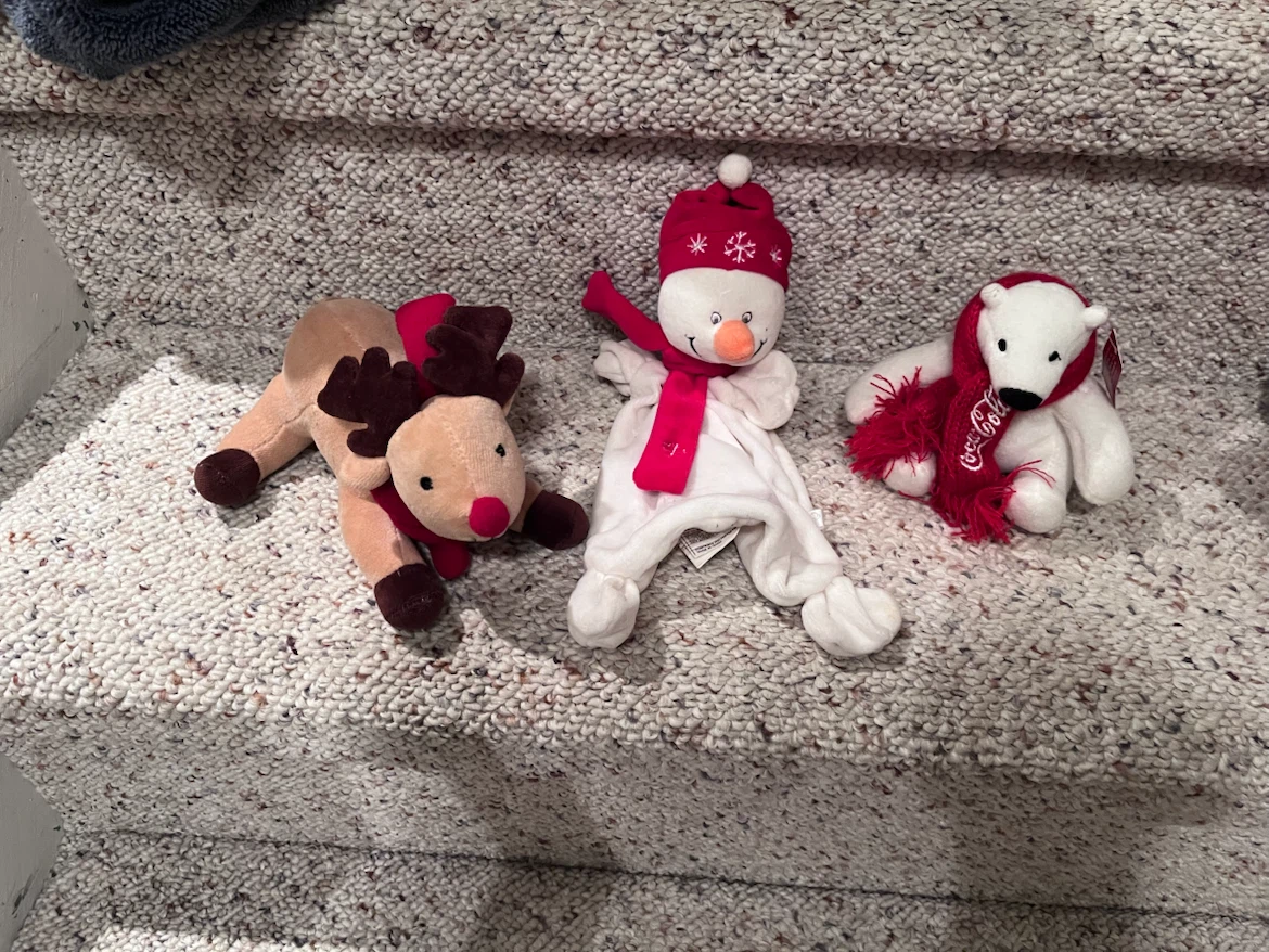 Set of 3 Holiday Plush Toys
