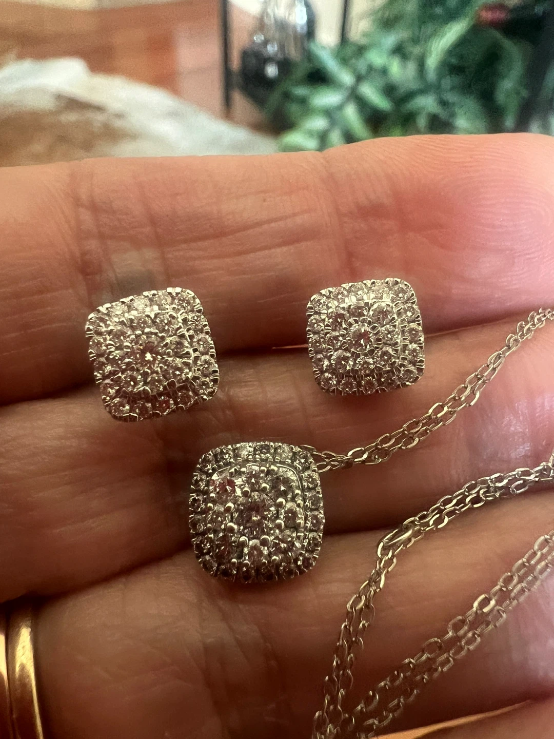 10K Gold Diamond Jewellery Set - photo 2