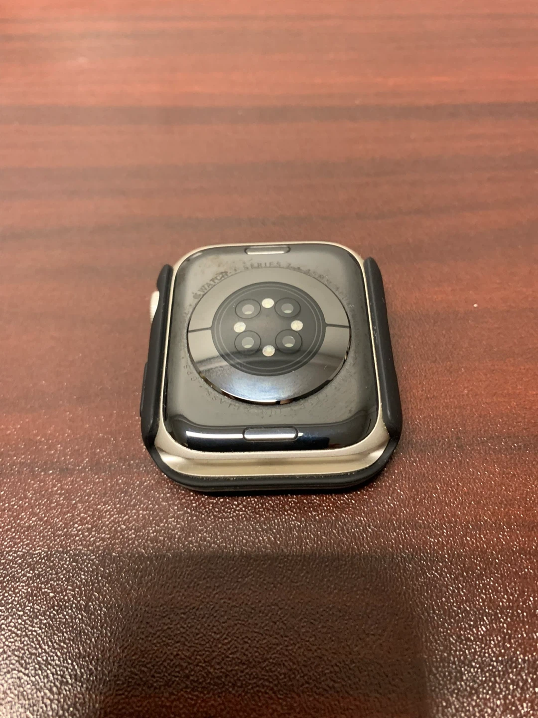 Apple Watch Series 7 45mm Starlight Aluminum