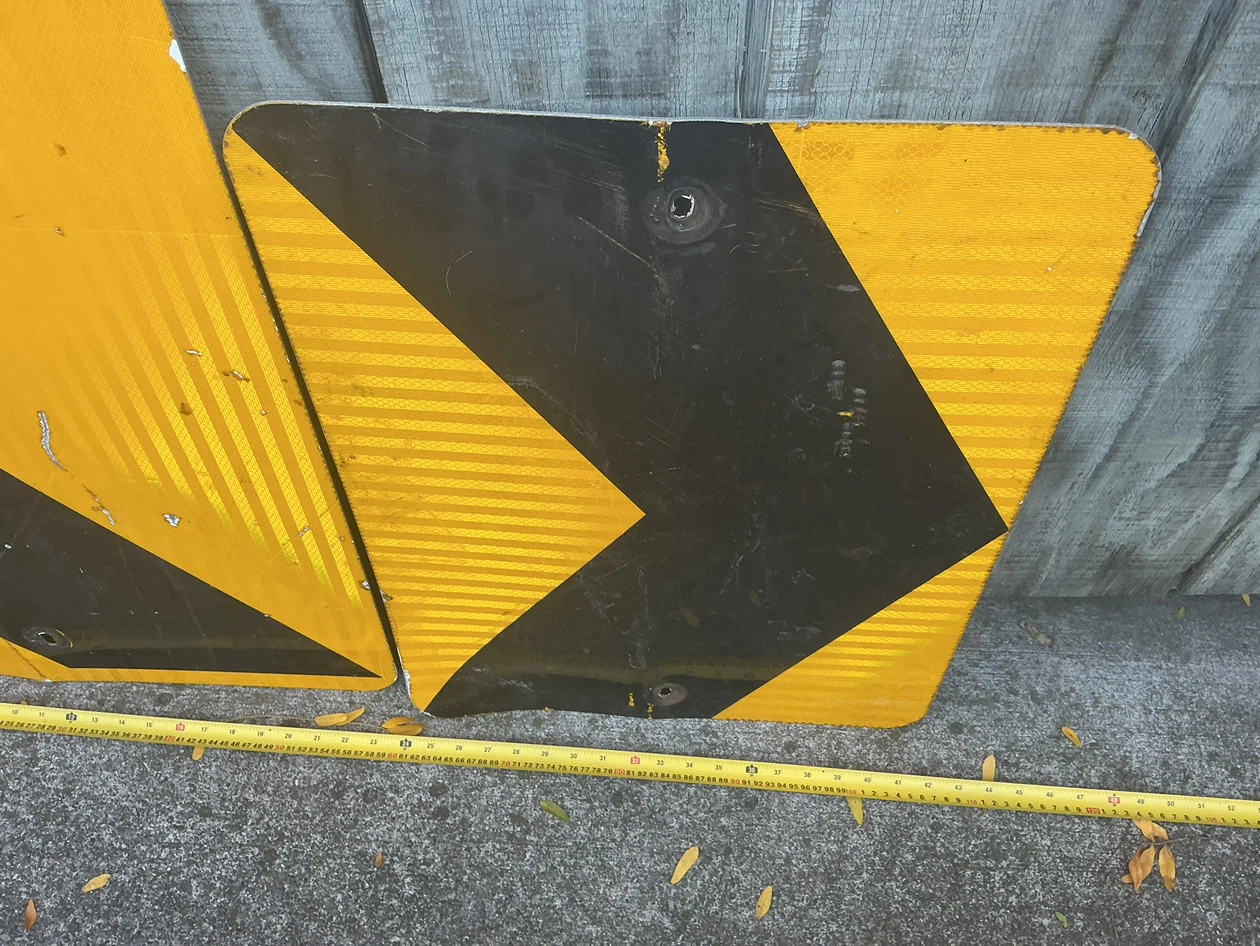 Two Vintage Metal Chevron Road Signs ! - photo 3