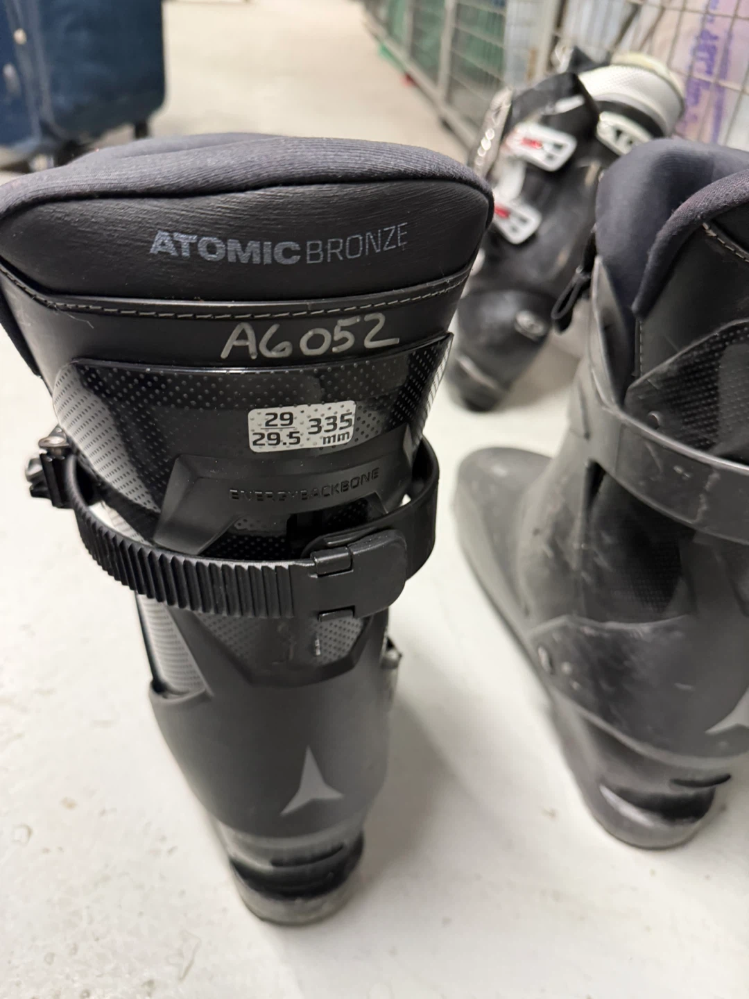 Atomic Ski Boots Size 29/29.5 - photo 5