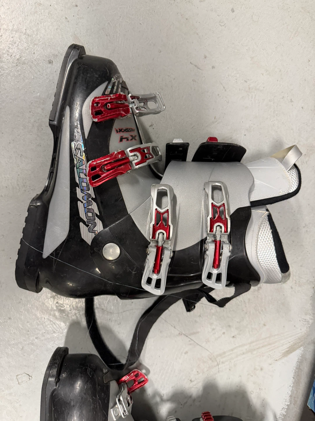 Salmonon Ski Boots Size 28/28.5