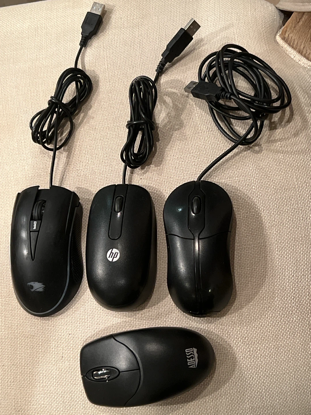 4 Computer Mouse 3 Wired, 1 Wireless Missing USB Dongle