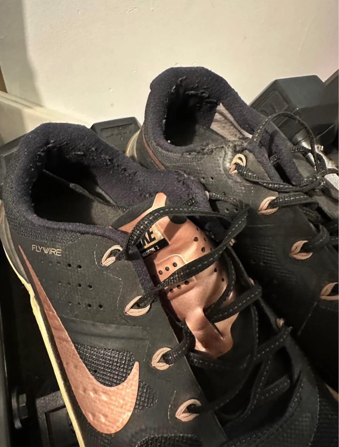 Nike rose gold fly wire size 9 - photo 2