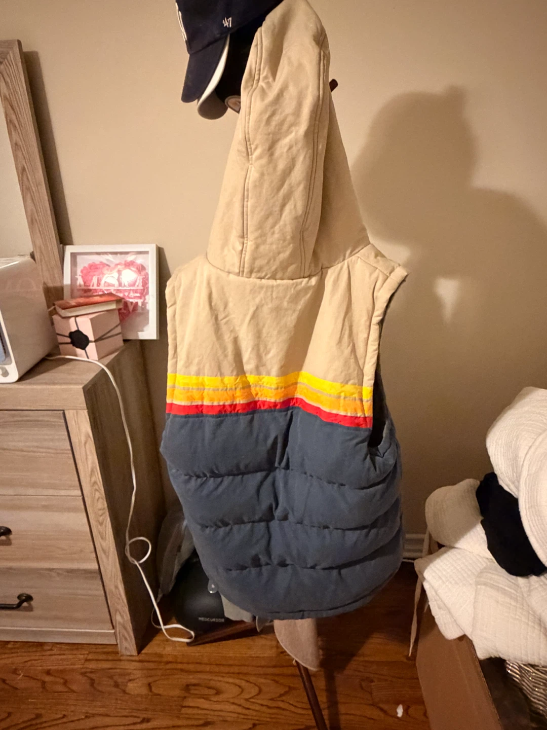 YOColorado Unisex Epic Fader Puffer Hooded Vest - photo 2