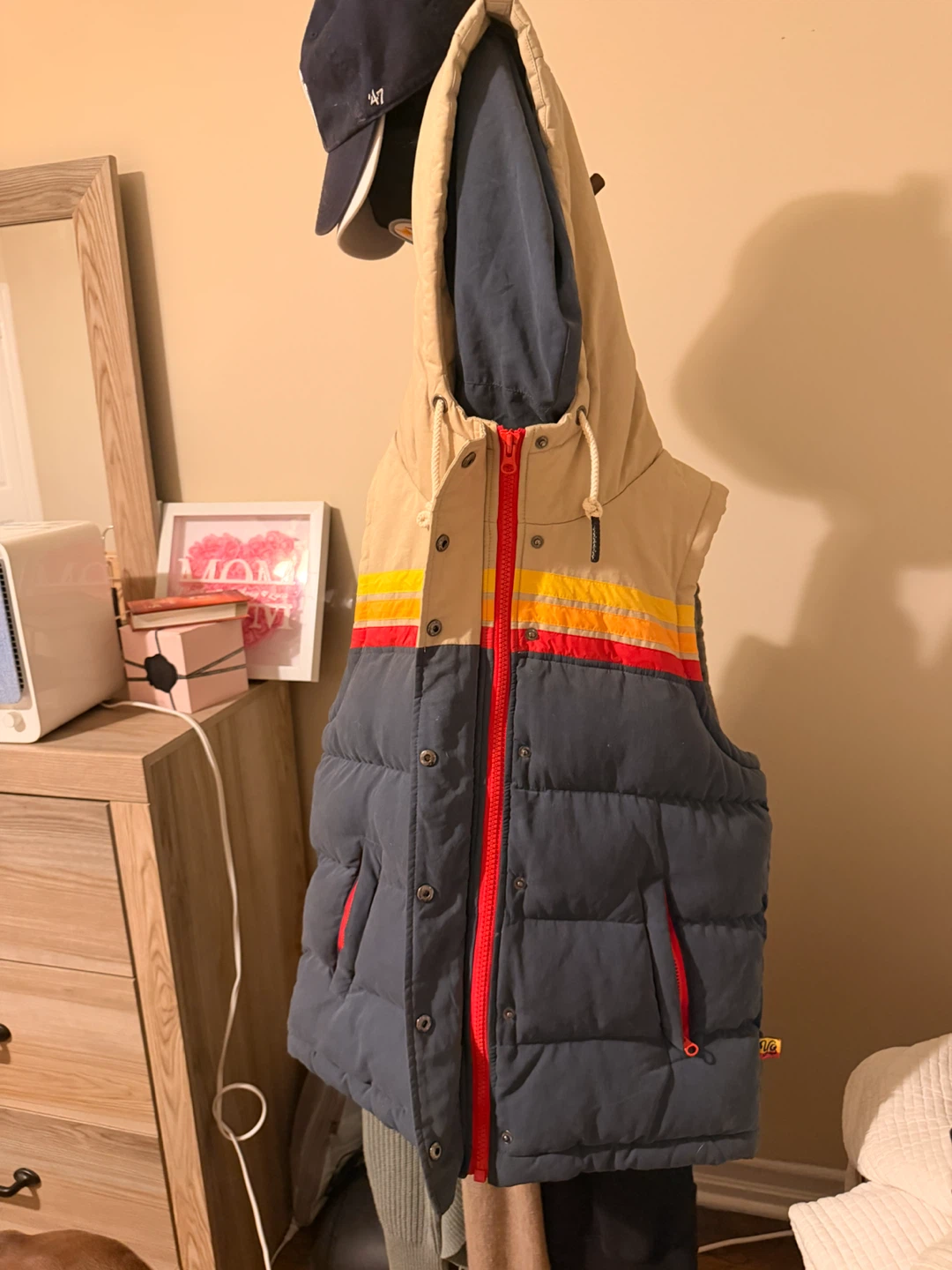 YOColorado Unisex Epic Fader Puffer Hooded Vest - photo 3