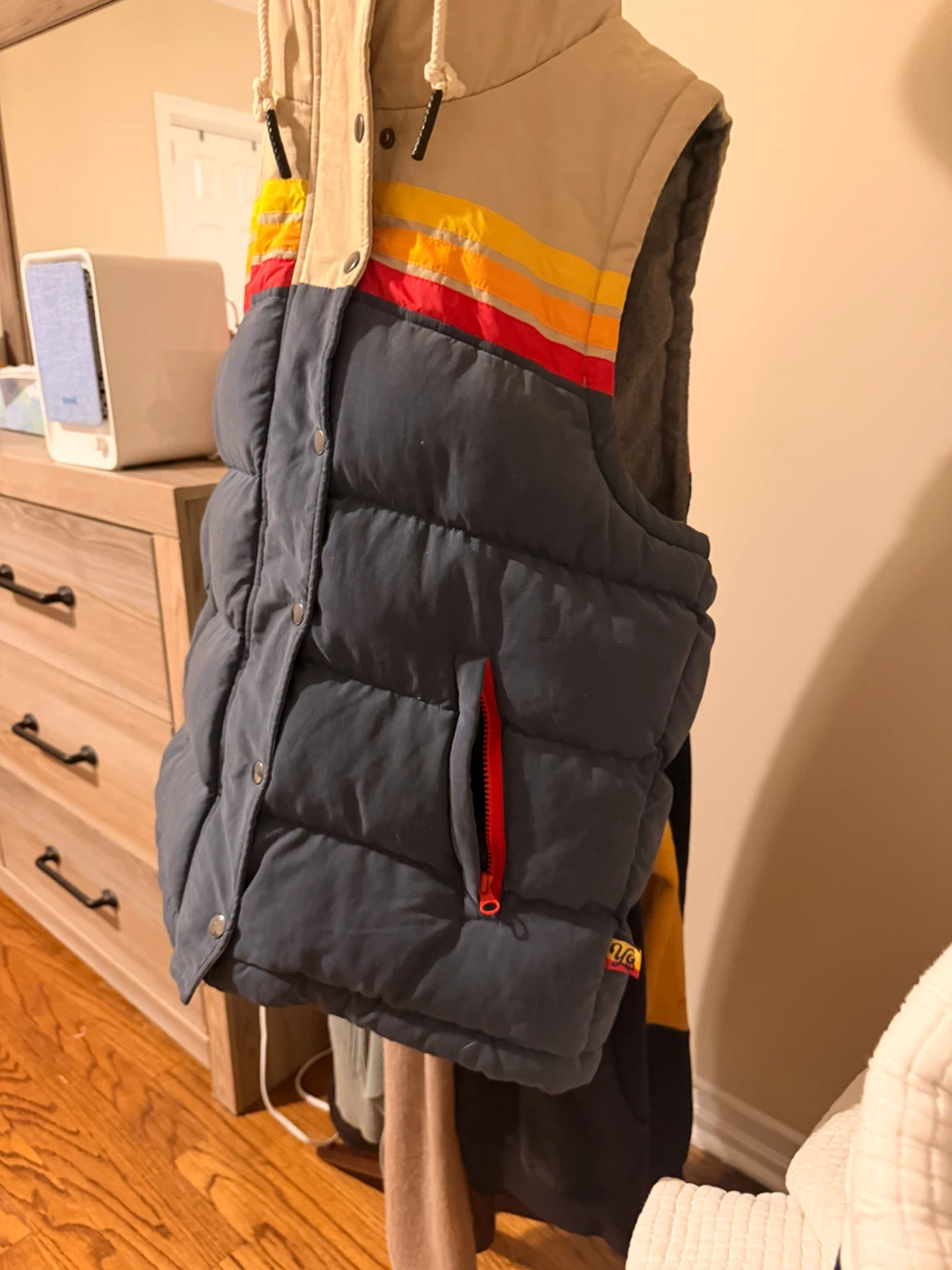 YOColorado Unisex Epic Fader Puffer Hooded Vest - photo 5