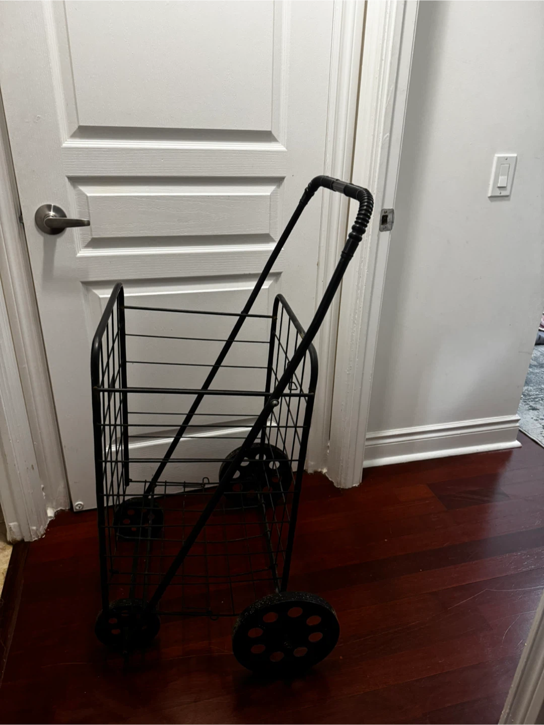 Black Metal Shopping Cart