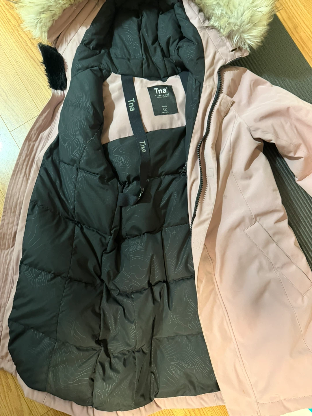 Female Winter Jacket - Small - photo 3
