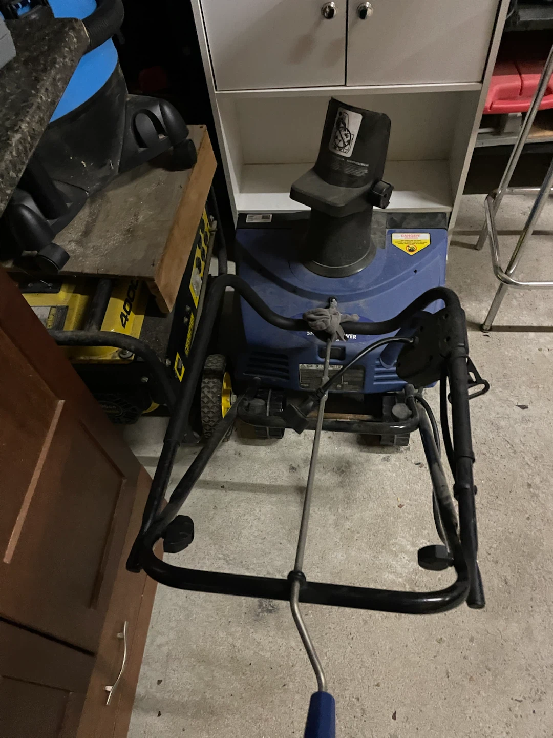 Snow Joe 18-inch Electric Snow Thrower - photo 2