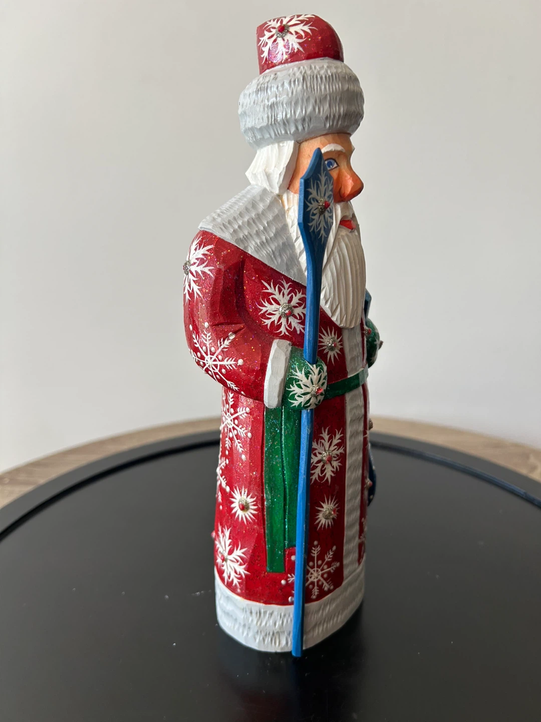 Hand-Carved Russian Ded Moroz Figurine, 1997 - photo 4