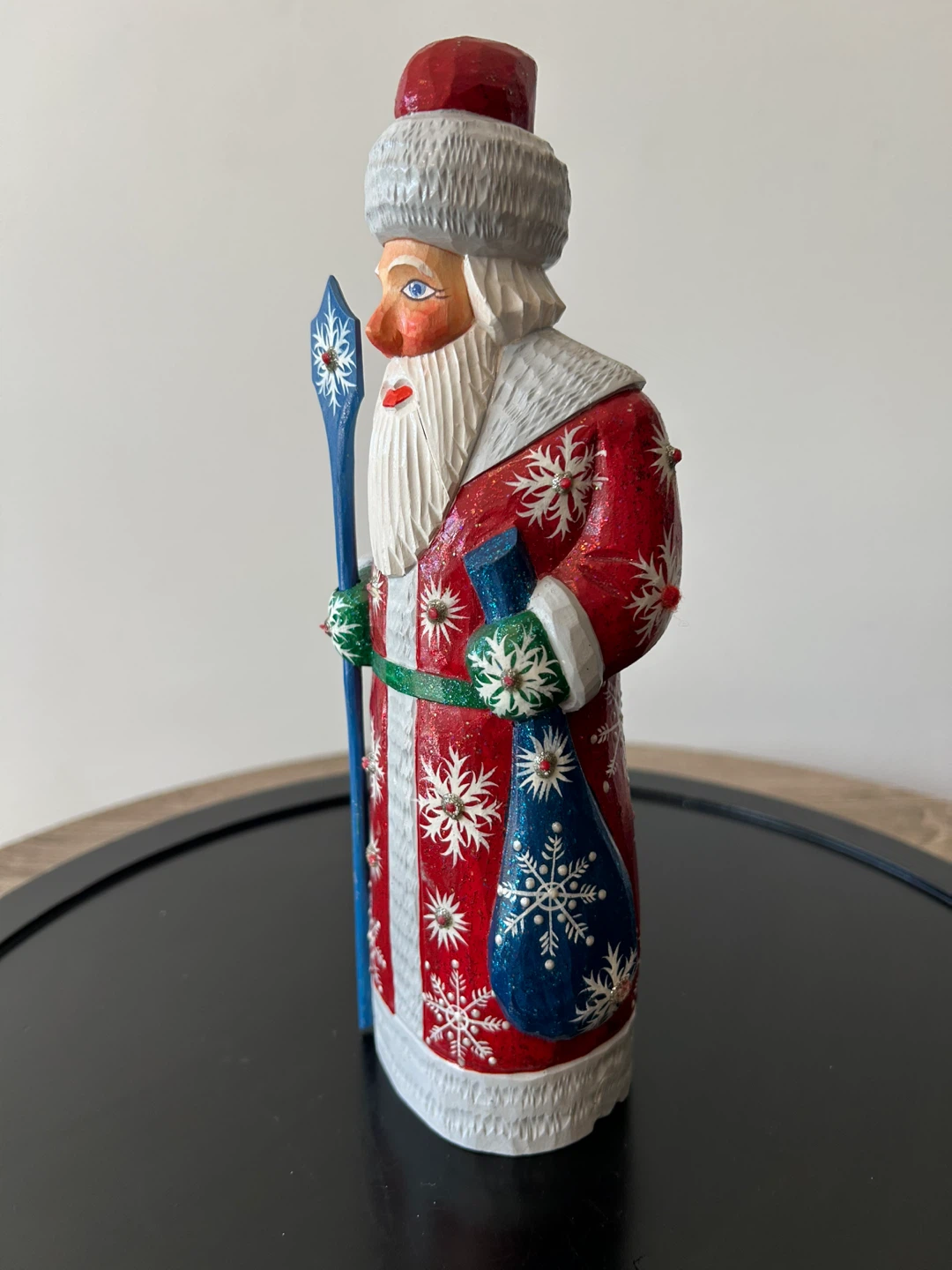 Hand-Carved Russian Ded Moroz Figurine, 1997 - photo 5