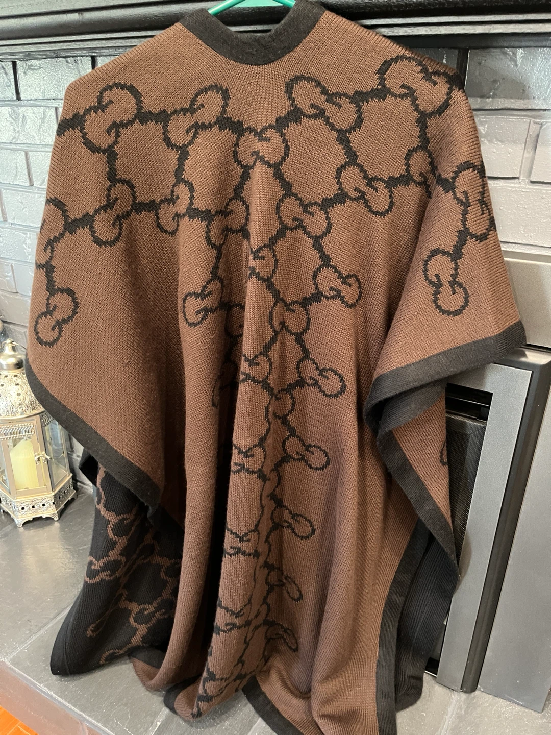 Reversible Brown and Black Poncho - photo 4