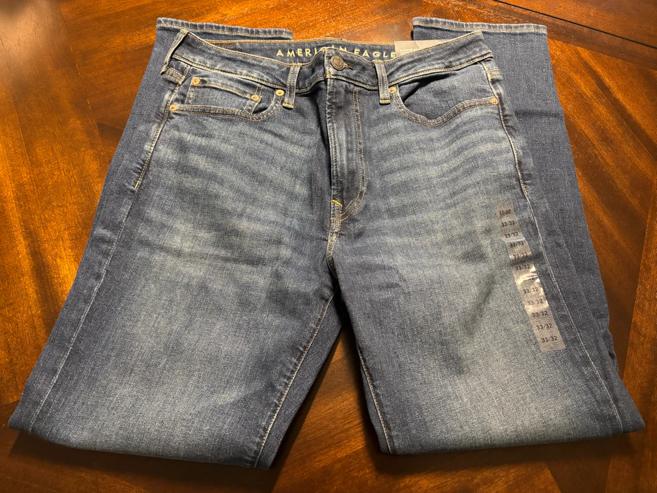 Brand new Men’s American Eagle Slim Straight Jeans 33x32