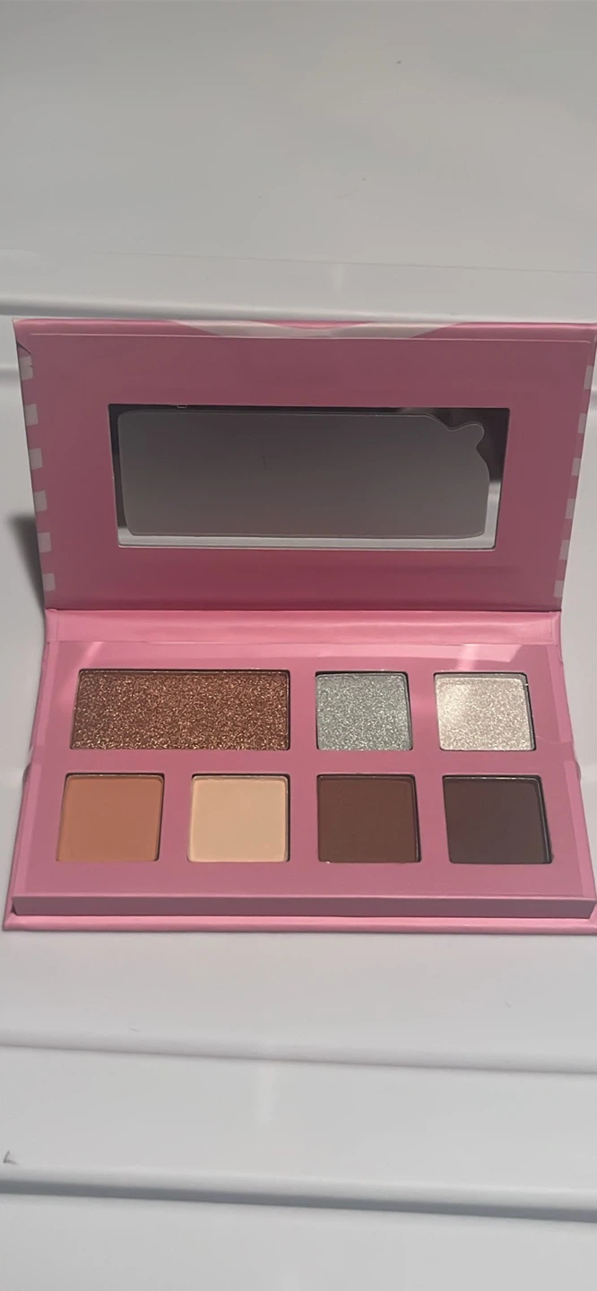 RealHer Every Shade Is You Eyeshadow Palette