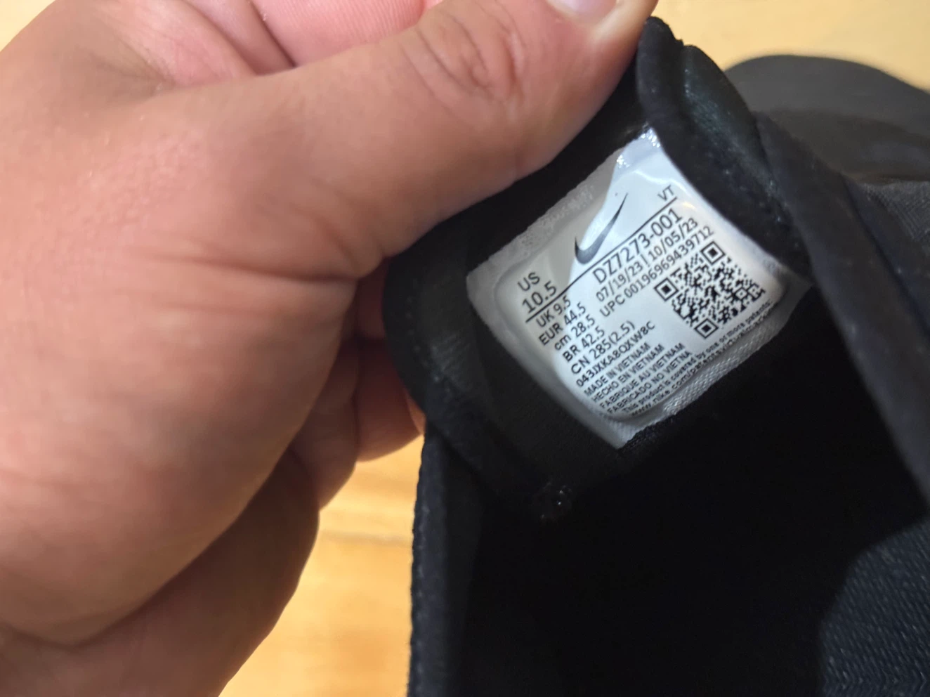 Nike Air Max 270 React Shoes - Size 10.5 - photo 5