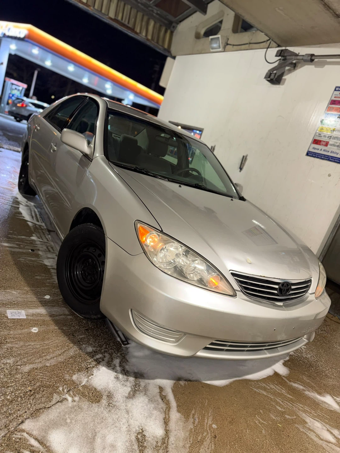 2005 Toyota Camry LE Sedan