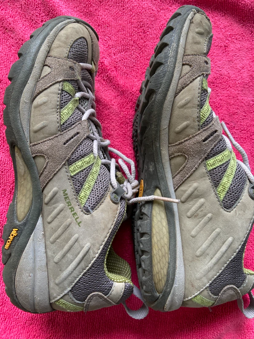Women’s Merrell Vibram Hiking Shoes / Trail Walkers (Grey/Green) - photo 2