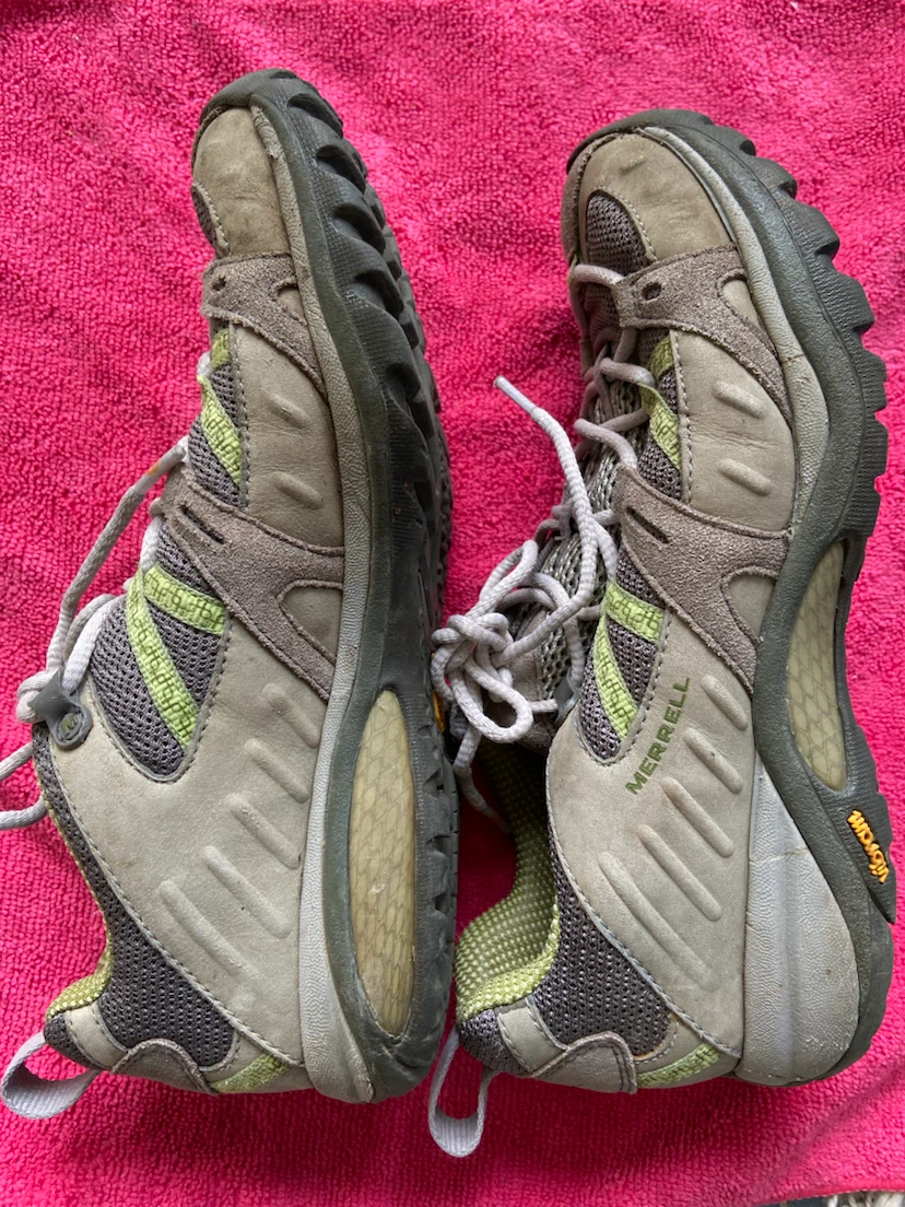 Women’s Merrell Vibram Hiking Shoes / Trail Walkers (Grey/Green) - photo 3