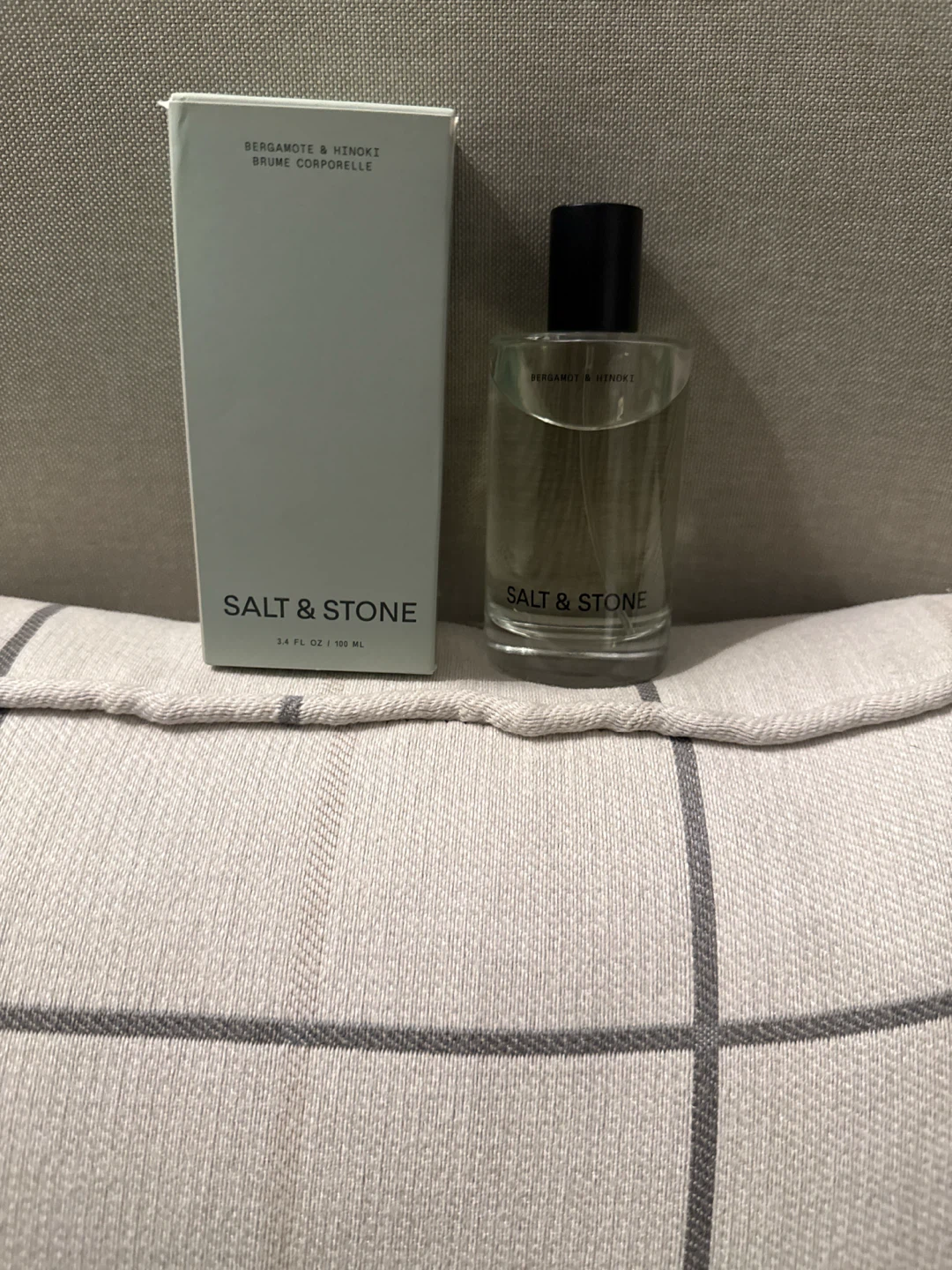 Salt & Stone Bergamote & Hinoki Body Mist - photo 4
