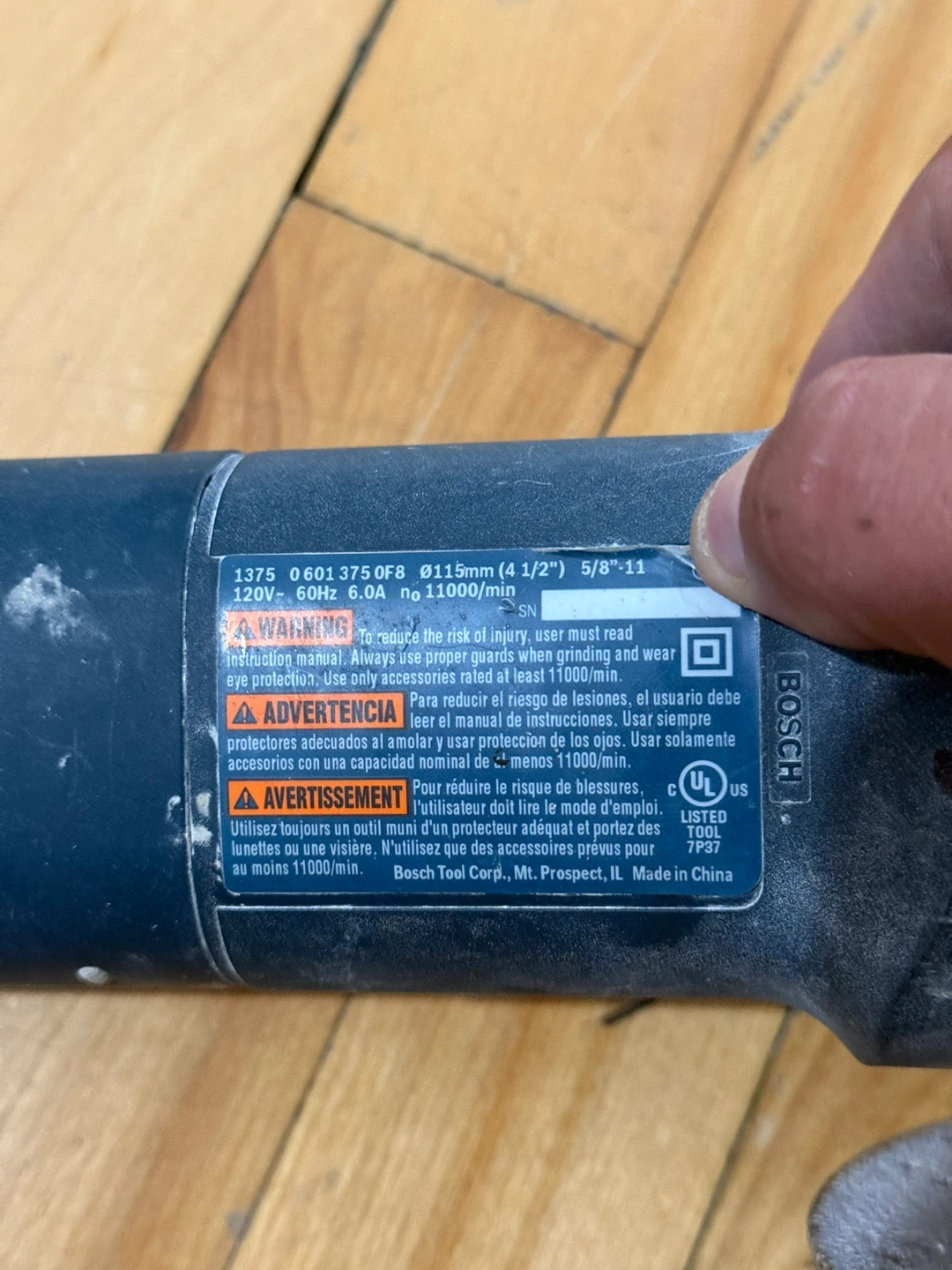 Bosch 4 1/2 Inch Angle Grinder - photo 3
