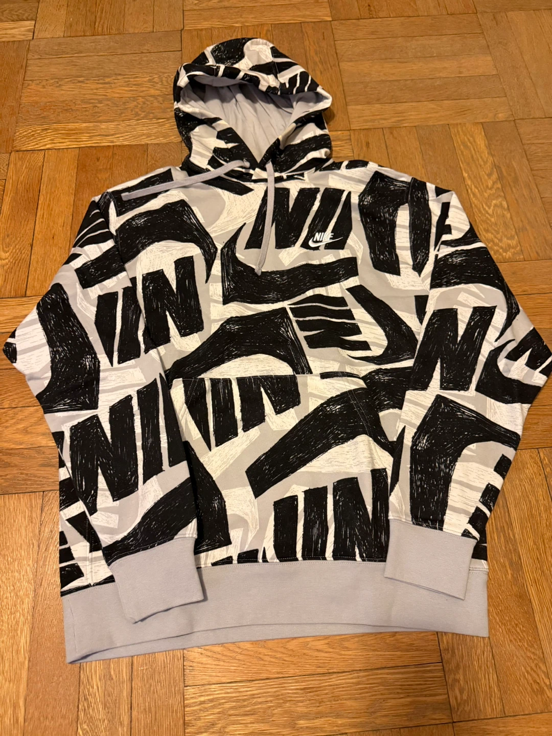Nike Graphic Print Hoodie Men’s M - photo 2