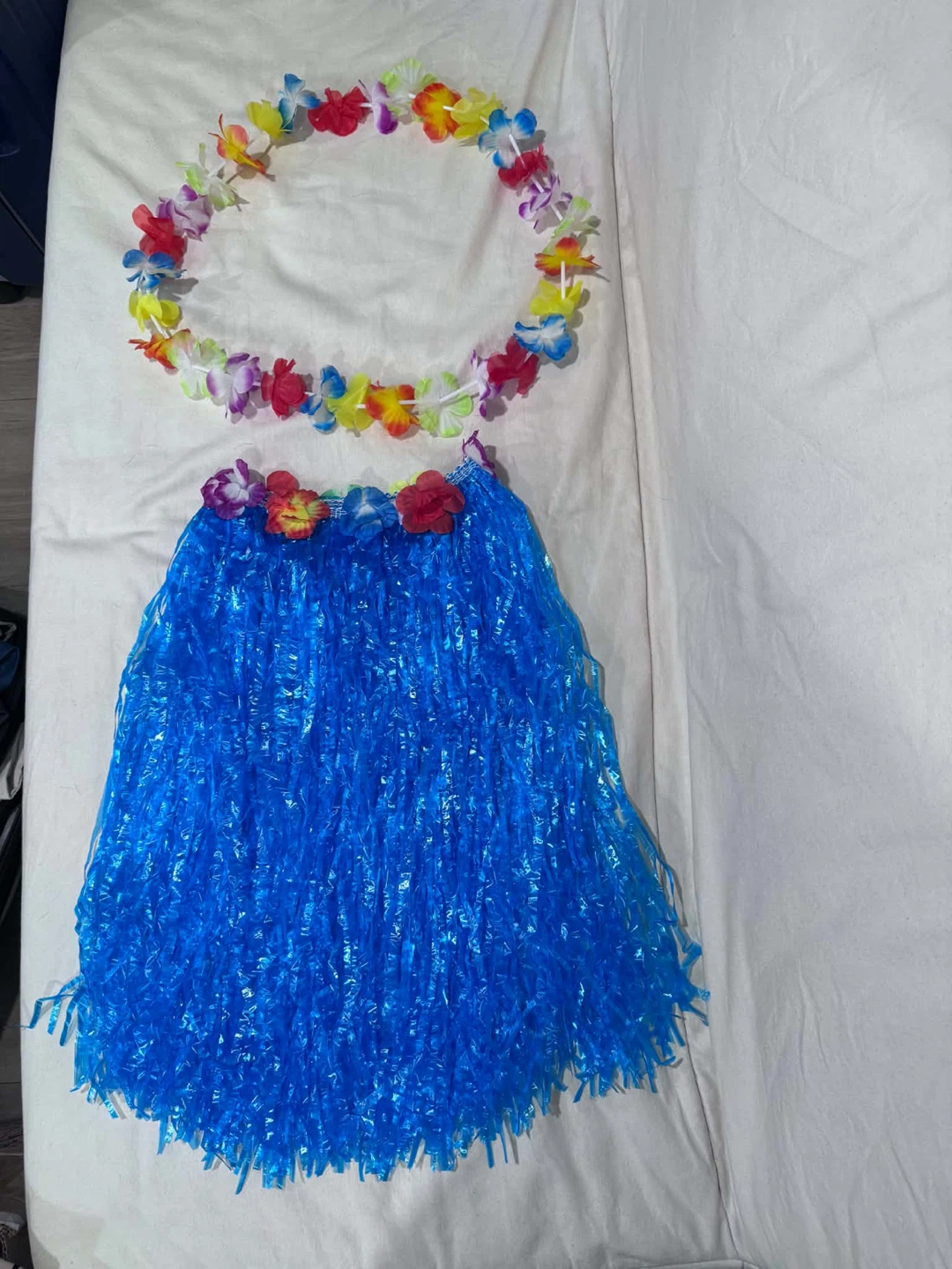 Luau Party Costume Set with Pineapple Glasses