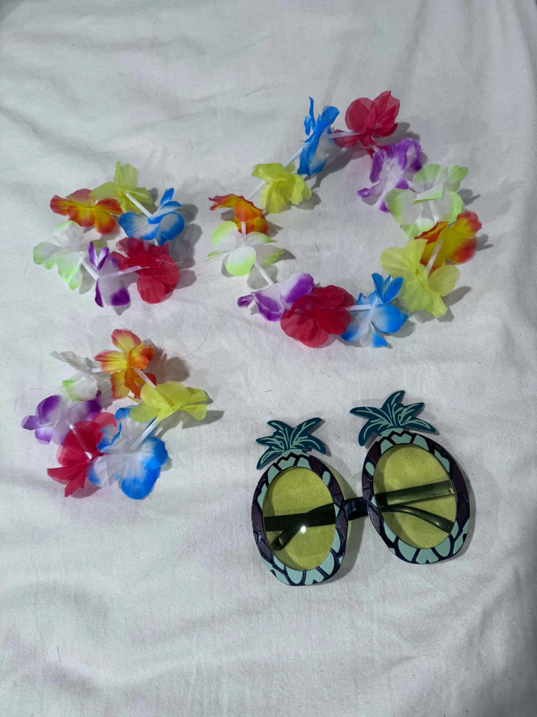 Luau Party Costume Set with Pineapple Glasses - photo 3