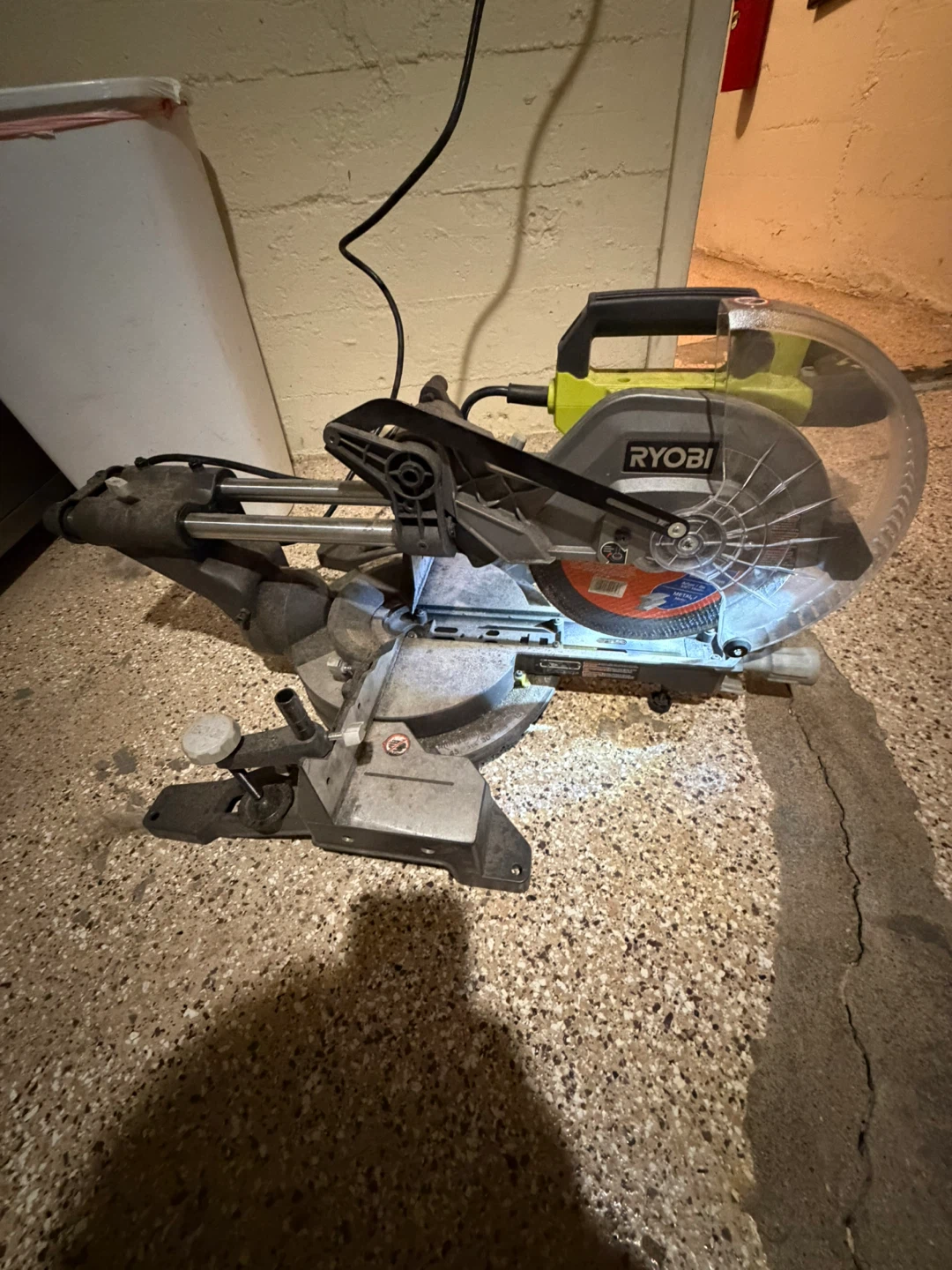 Ryobi 10-inch Compound Miter Saw - photo 2