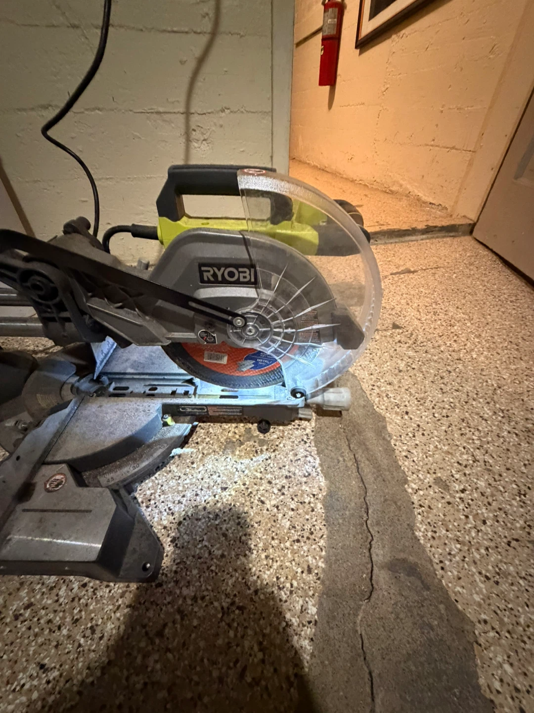 Ryobi 10-inch Compound Miter Saw - photo 3
