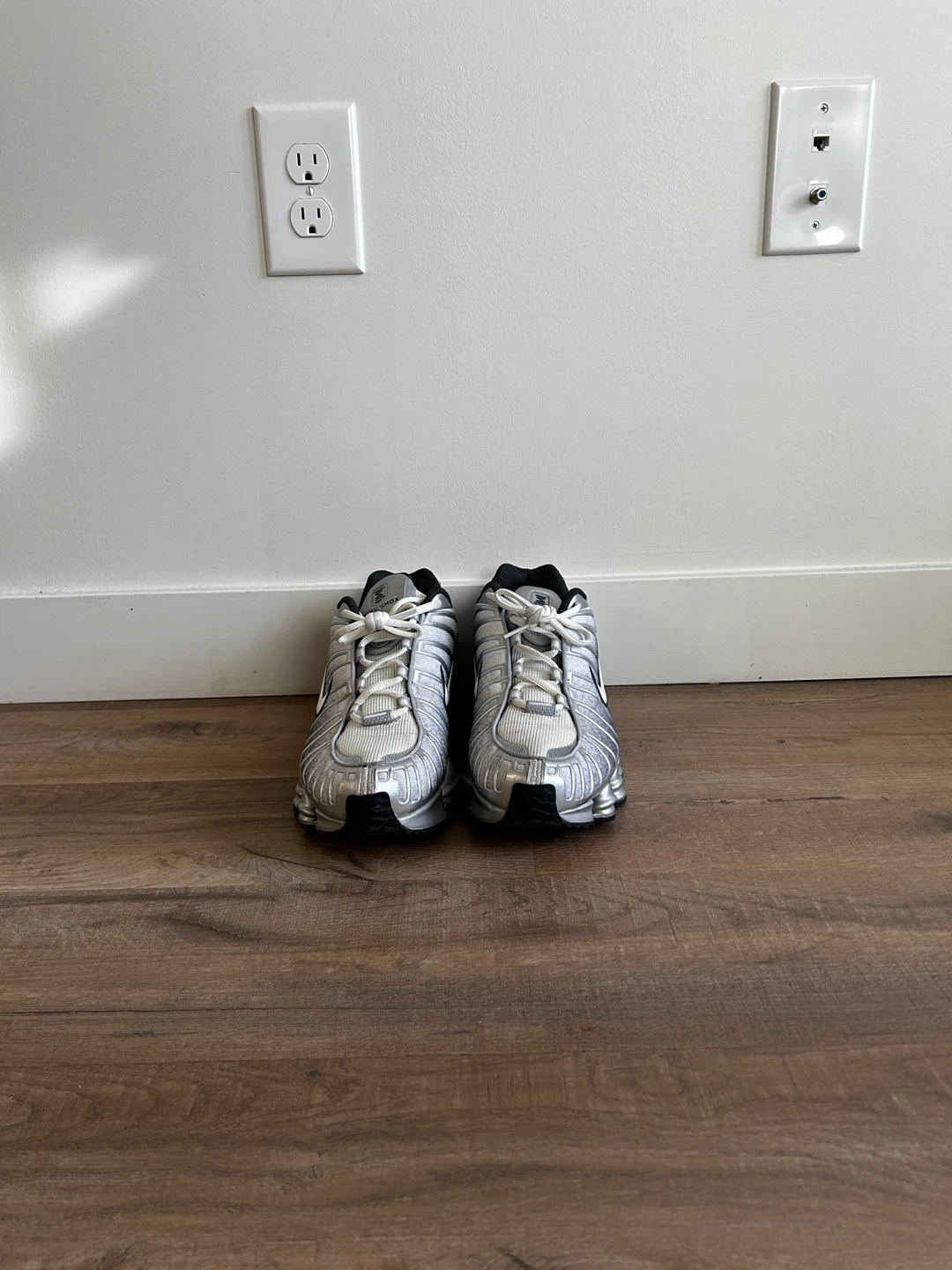 Nike Shox Sneakers| US 11 - photo 2