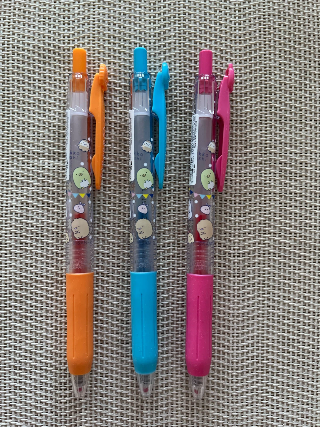 Brand New Set of 3 Sumikko Gurashi Sarasa Clip Pens - photo 3