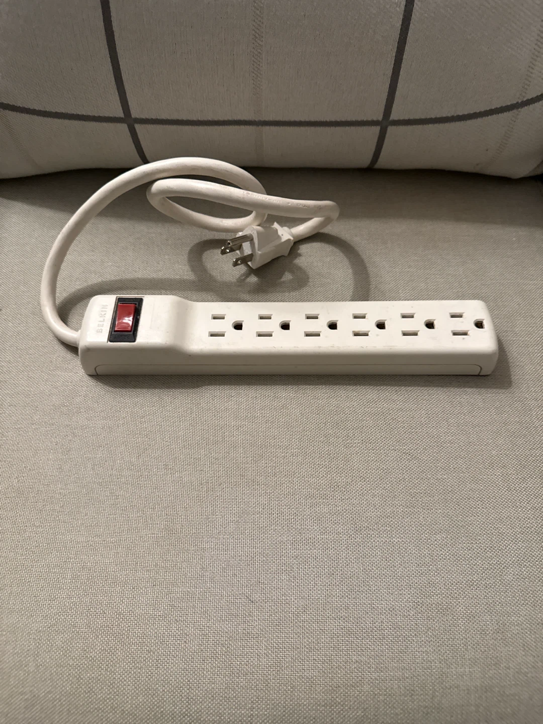 Belkin 6-Outlet Power Strip