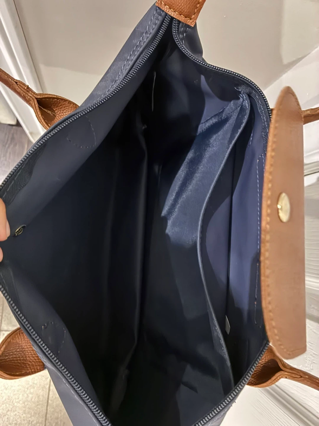 Versatile medium nylon bag - photo 4