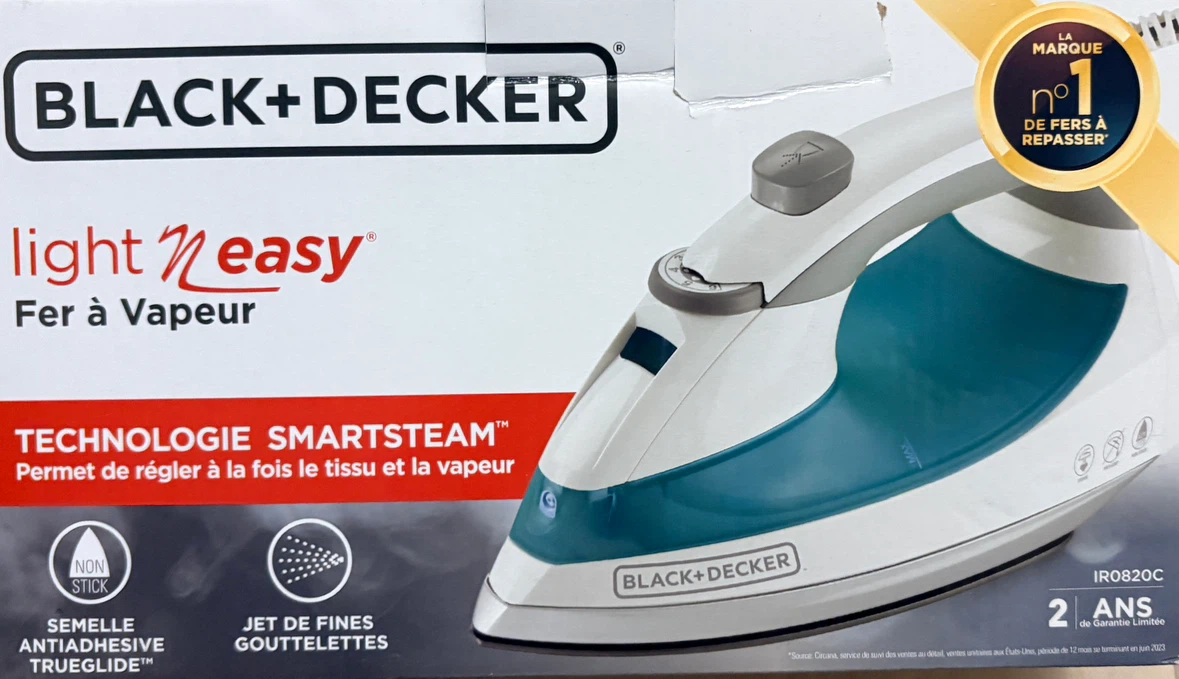 Black+Decker Light 'N Easy Steam Iron IRO820C