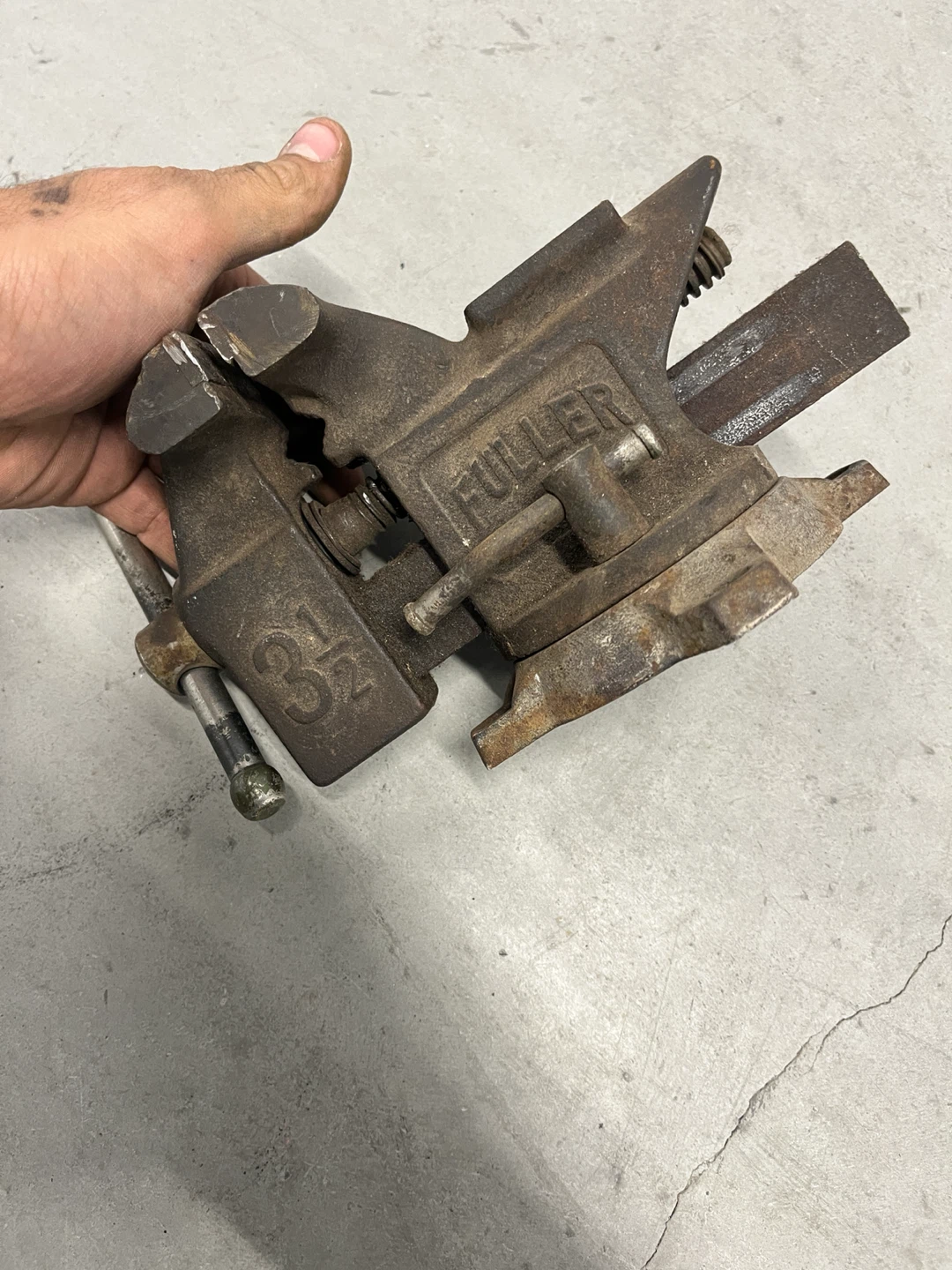 Fuller 3.5-inch Bench Vise - photo 2