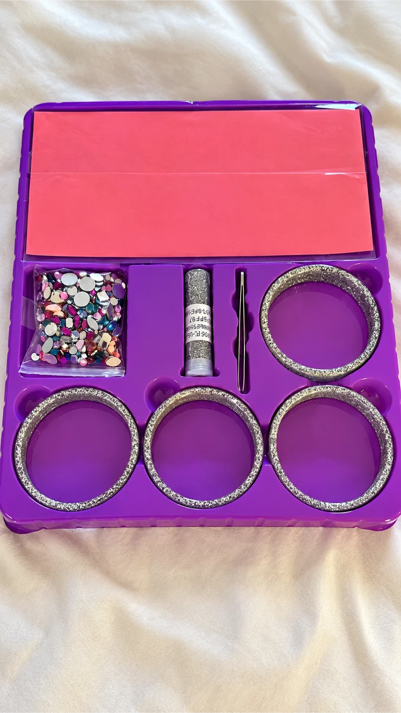 Totally Me! Design Your Own Sparkling Jewelry Kit - photo 2